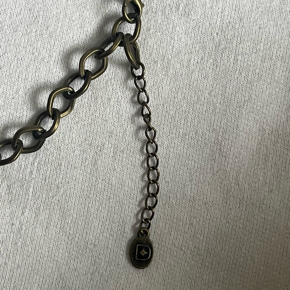 Brass Link Short Bamboo Agate Necklace - Picture 3 of 3